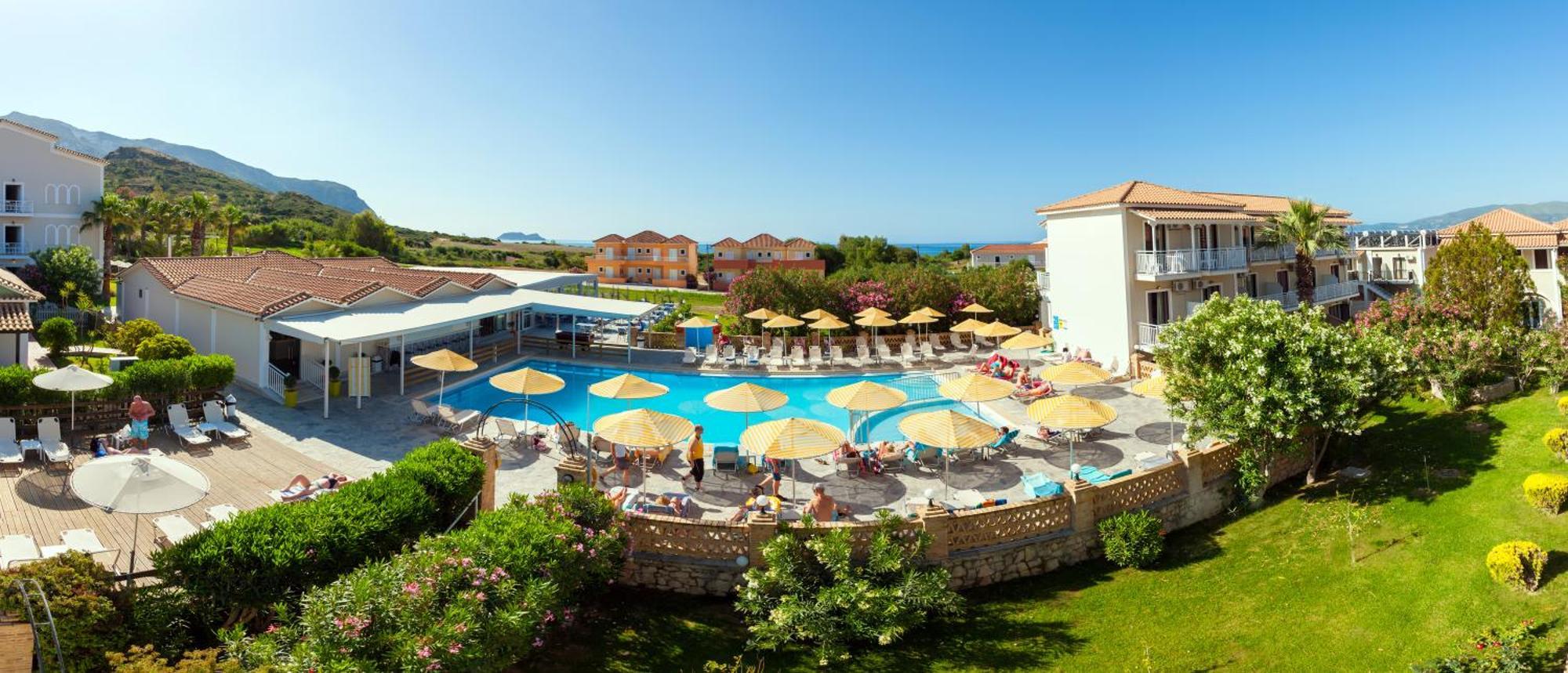Cavo D'Oro All Inclusive Resort Kalamákion Exteriör bild