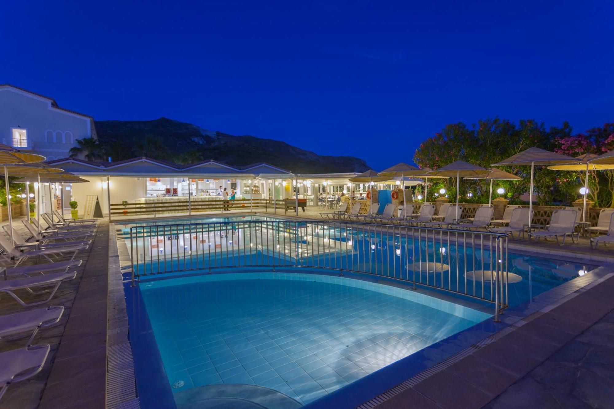 Cavo D'Oro All Inclusive Resort Kalamákion Exteriör bild